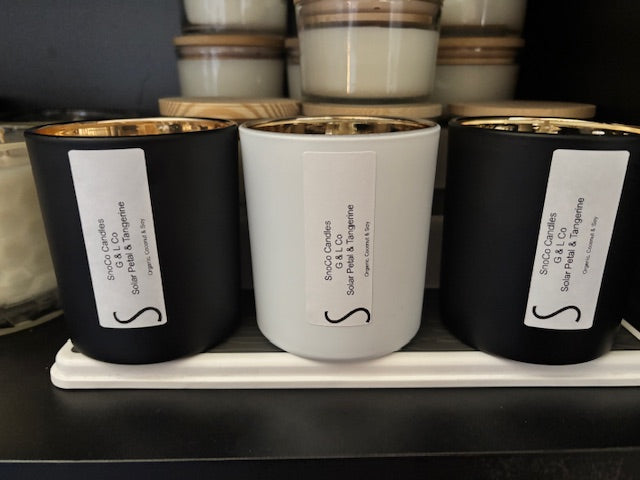 Noir I White Gold Trim Candle I Hand-poured with 100% organic coconut & soy wax. Clean-burning. No paraffin, no toxins.